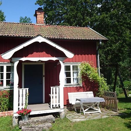 Roeda Stugan Pa Slinken Sala Exterior foto