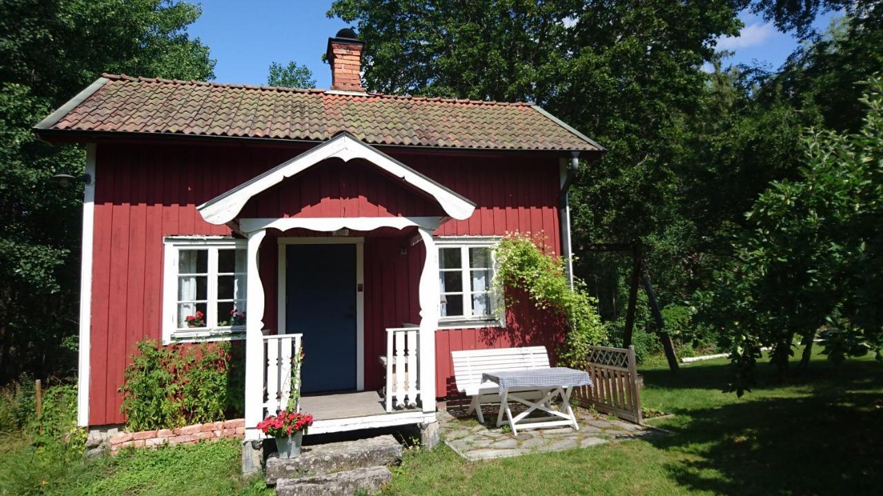Roeda Stugan Pa Slinken Sala Exterior foto